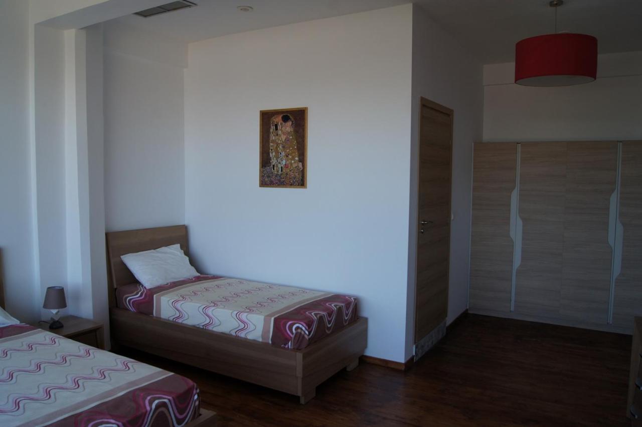 Calypso Apartments วาธี ภายนอก รูปภาพ